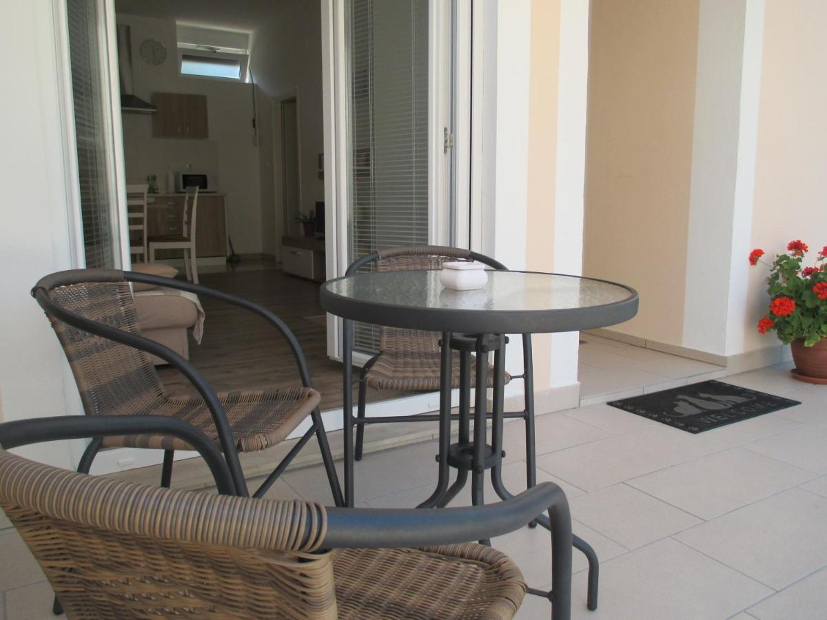 Apartment Near Center,Beach,Bus +Free Parking Zadar Bagian luar foto
