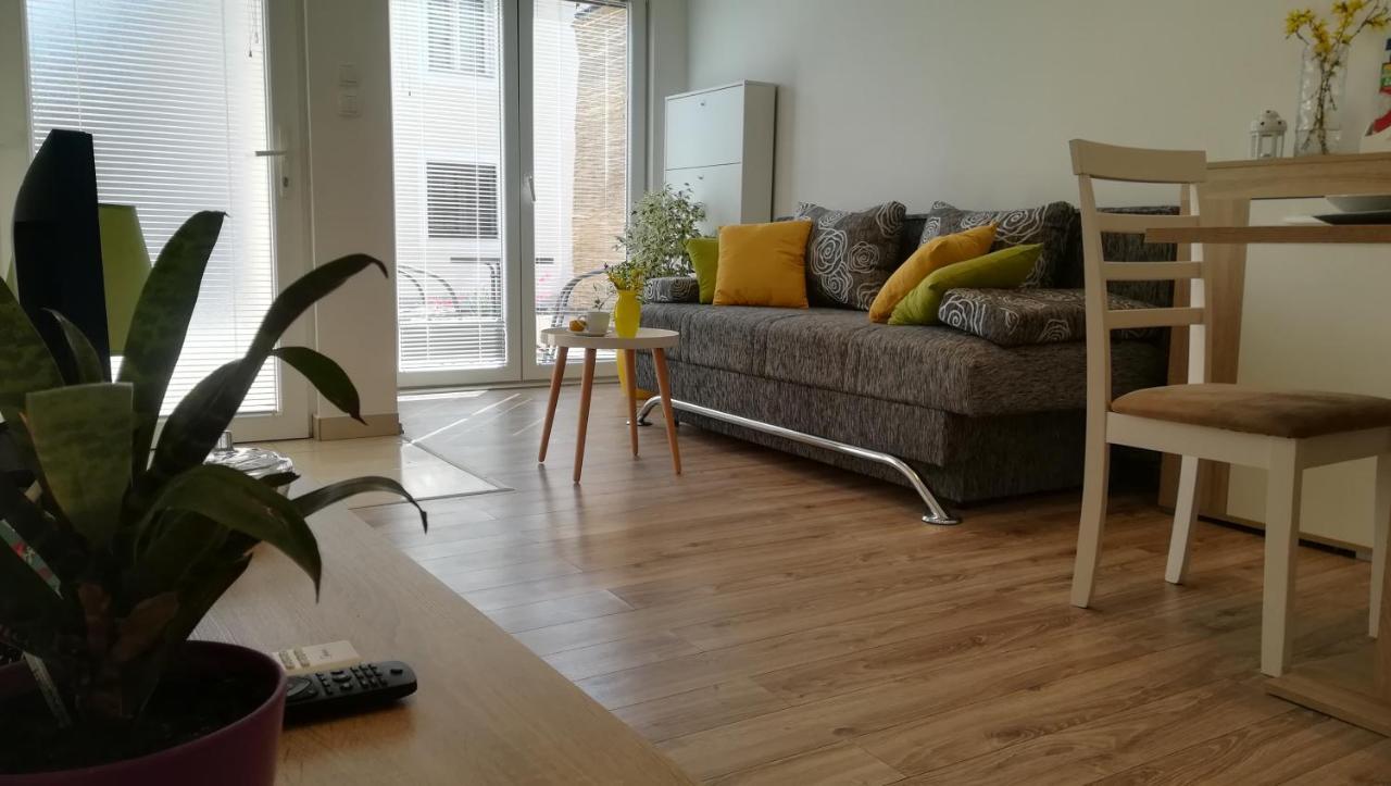 Apartment Near Center,Beach,Bus +Free Parking Zadar Bagian luar foto